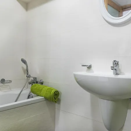 Prime Location Studio Апартаменты Слима