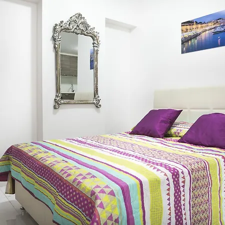Διαμέρισμα Prime Location Studio *