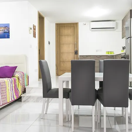Prime Location Studio Διαμέρισμα Σλιέμα