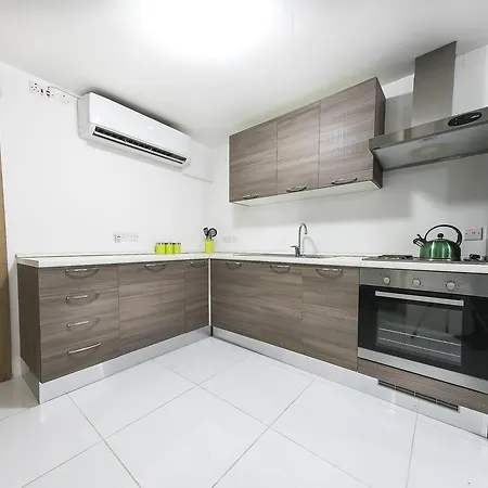 Prime Location Studio Σλιέμα